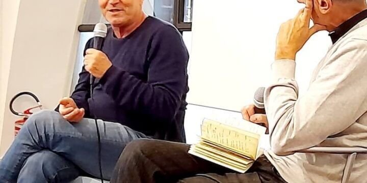 Gigi Riva e Giorgio Vincenzi presentano "Il più crudele dei mesi" alla Libreria Il Gabbiano di Vimercate (foto di Saul Stucchi)