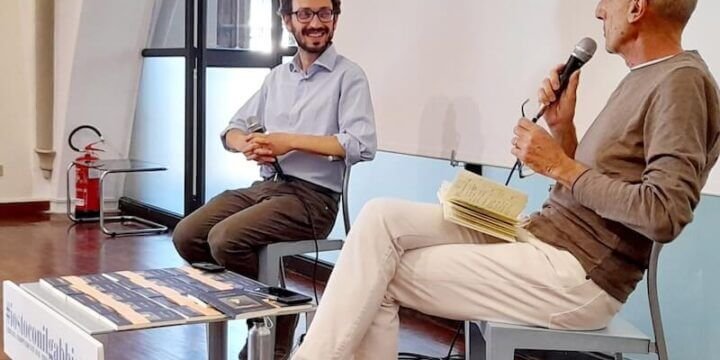 Giorgio Fontana e Giorgio Vincenzi alla Libreria Il Gabbiano di Vimercate (foto di Saul Stucchi)