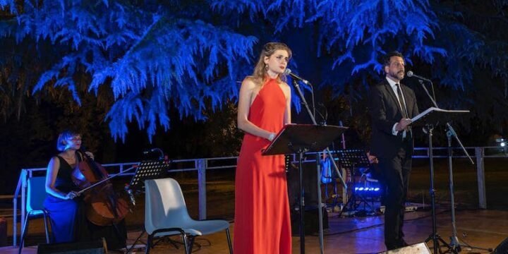 Francesca Ruffilli, Elisa Dal Corso e Mino Manni in "Tutto il mio folle amore lo soffia il vento" a Camairago.