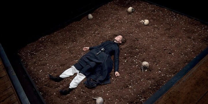 Federica Rosellini in "Hamlet" di Antonio Latella. Foto di Masiar Pasquali