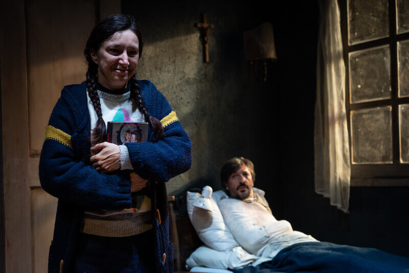 Arianna Scommegna e Aldo Ottobrino in "Misery". Foto di A. Morgillo