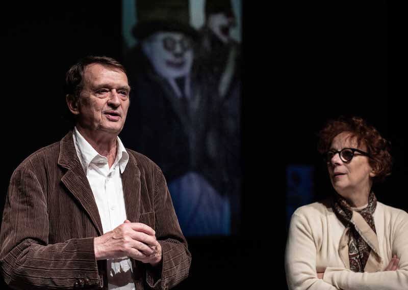 Renato Sarti e Laura Curino nello spettacolo "Il rumore del silenzio". Foto di Laila Pozzo