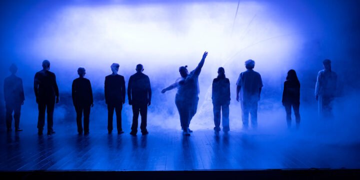 Il coro de "Le rane". Foto di Luca Del Pia