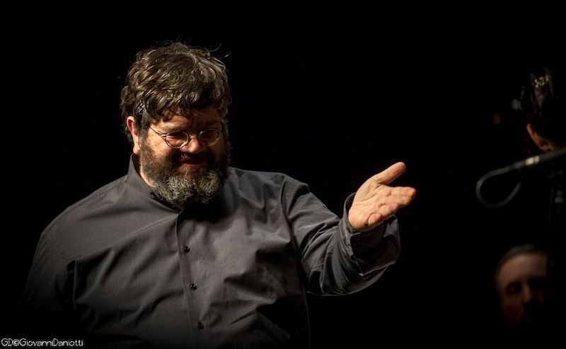 Il direttore d'orchestra e compositore Carlo Boccadoro. Foto di Giovanni Daniotti