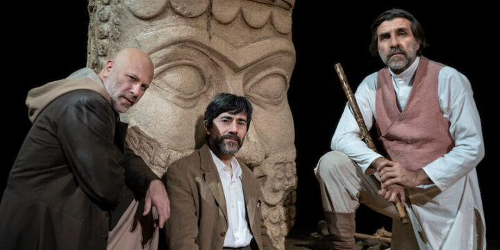 Il cast dello spettacolo "Gilgamesh": Giovanni Calcagno, Luigi Lo Cascio e Vincenzo Pirrotta. Foto di Luca Del Pia