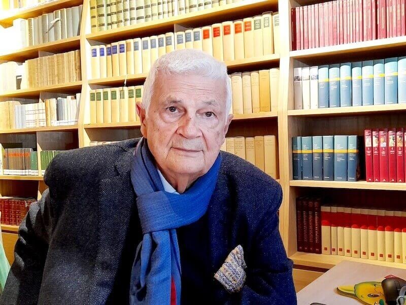 Paolo Prota, fondatore e proprietario della Biblioteca Ostinata di Milano. Foto di Saul Stucchi per ALIBI Online