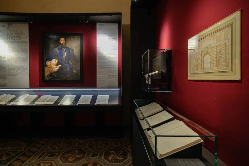 Una sezione della mostra "L’imperatore e il duca. Carlo V a Mantova" al Palazzo Te di Mantova