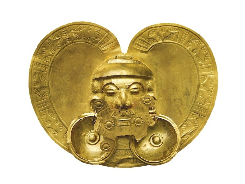 Pettorale con volto, Colombia, regione di Calima, lega d'oro, The Museum of Fine Arts, Houston, donazione di Alfred C. Glassell, Jr.