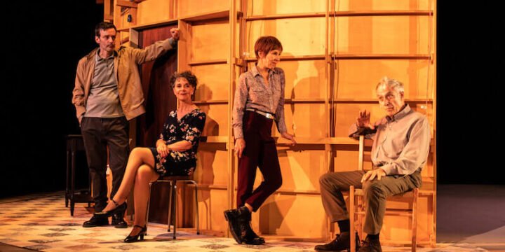 Una scena dello spettacolo "La Obra" di Mariano Pensotti. Foto di Nurith Wagner Strauss