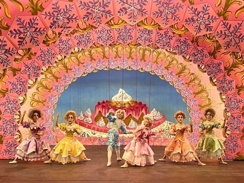 "Lo schiaccianoci" della compagnia marionettistica Carlo Colla & Figli