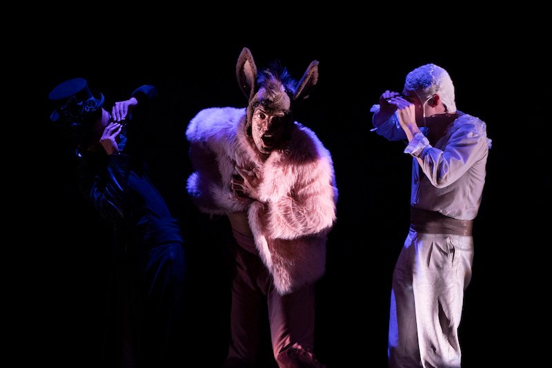 Un momento dello spettacolo "Sogno di una notte di mezza estate", regia di Carmelo Rifici. Foto di Masiar Pasquali