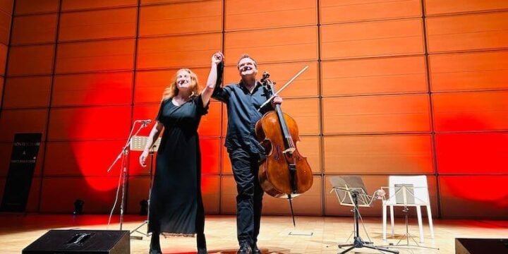 Federica Fracassi e Lamberto Curtoni in "Dora pronobis" allo Spazio Monte Rosa 91 di Milano