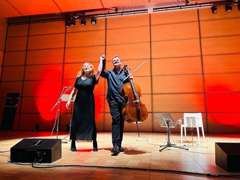 Federica Fracassi e Lamberto Curtoni in "Dora pronobis" allo Spazio Monte Rosa 91 di Milano