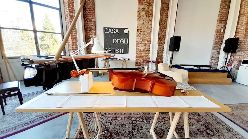 L'atelier del compositore cileno Manuel Contreras Vázquez alla Casa degli Artisti di Milano