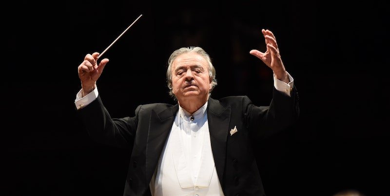 Il direttore d'orchestra Donato Renzetti