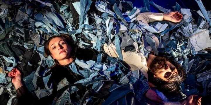 Benedetta Brambilla e Sebastiano Sicurezza in "Barbablù" di Campsirago Residenza. Foto di Alvise Crovato