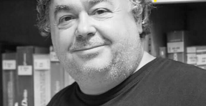 Lo scrittore Luca Crovi sarà ospite di "Lampi. Duetti culturali" per parlare del giallo italiano